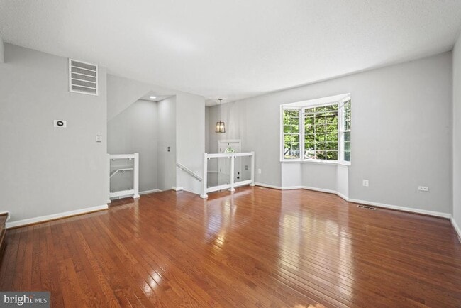 Building Photo - 2362 Hunters Square Ct