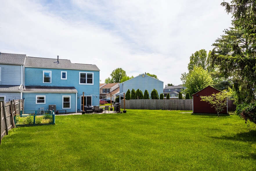 Back View - 37 Curry Ln
