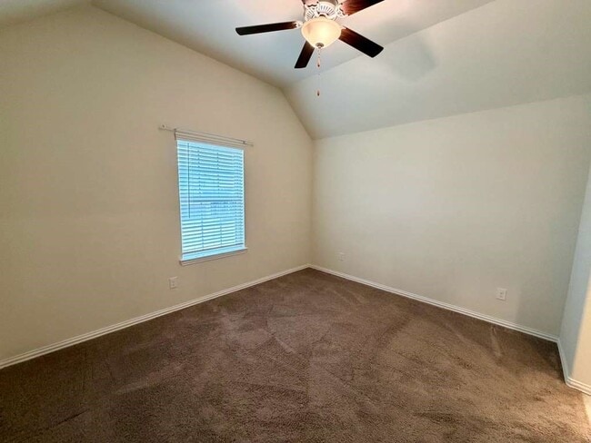 Building Photo - 28614 Oakmist Point Ln