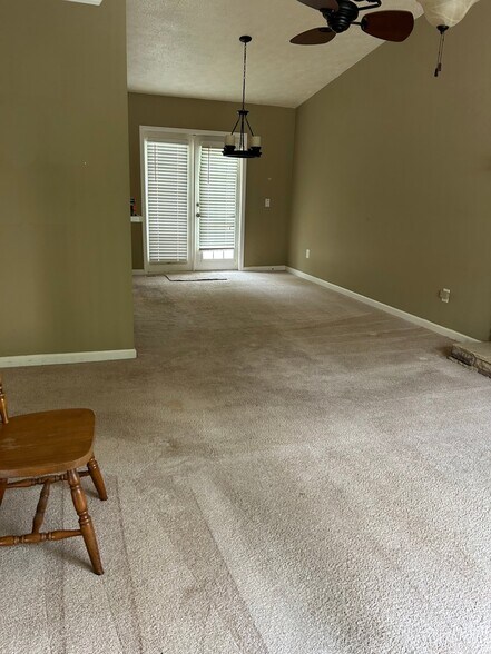 Building Photo - 5180 Sugar Crest Dr