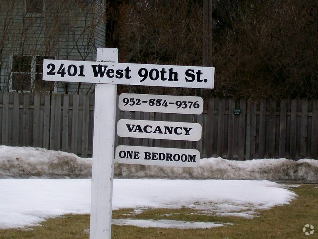  - 2401 W 90th St