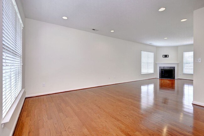 Building Photo - 4688 Yeardley Loop