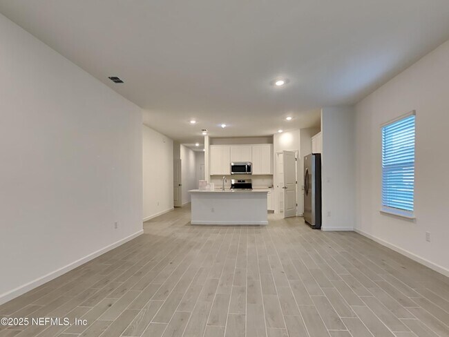 Building Photo - 9004 Latigo Ln