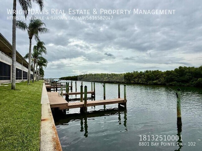 Building Photo - 8801 Bay Pointe Dr