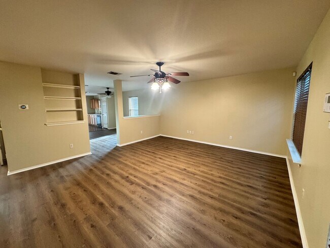 Building Photo - FRESHLY PAINTED  | ONE STORY  |  OPEN CONCEPT  |  GREAT LOCATION: 1604 & SHAENFIELD