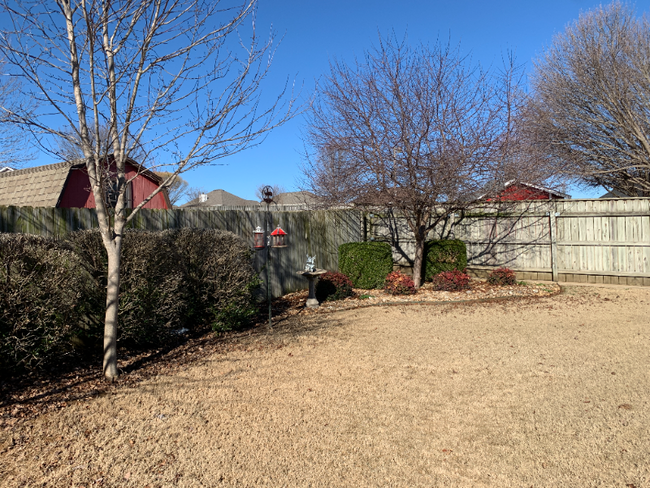 Building Photo - 702 Tunbridge Dr