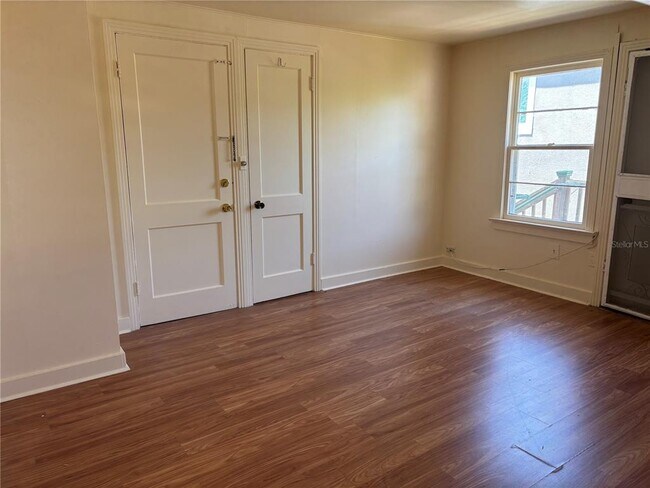 Building Photo - 507 Cleveland Ave SW