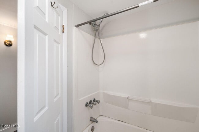 Building Photo - 232 Main St