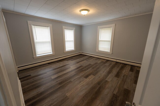 Building Photo - 125 Tarrytown Rd