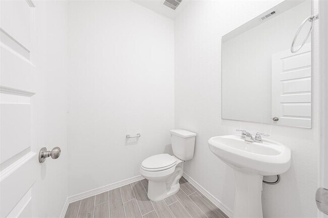 Building Photo - 5731 Tabula Rasa Dr