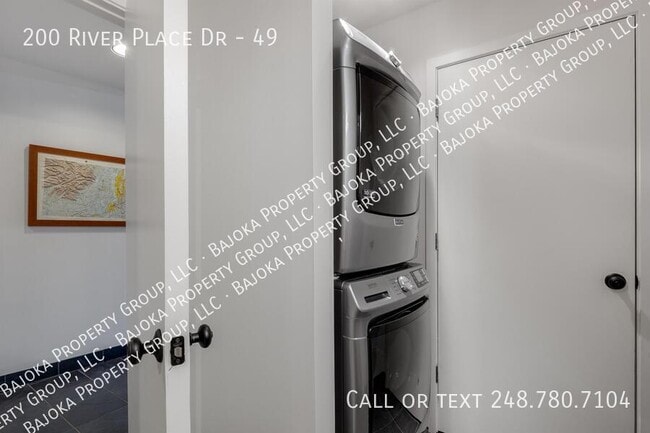 Building Photo - 200 River Pl Dr