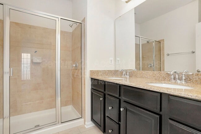 Building Photo - 24676 Hutchinson Farm Dr