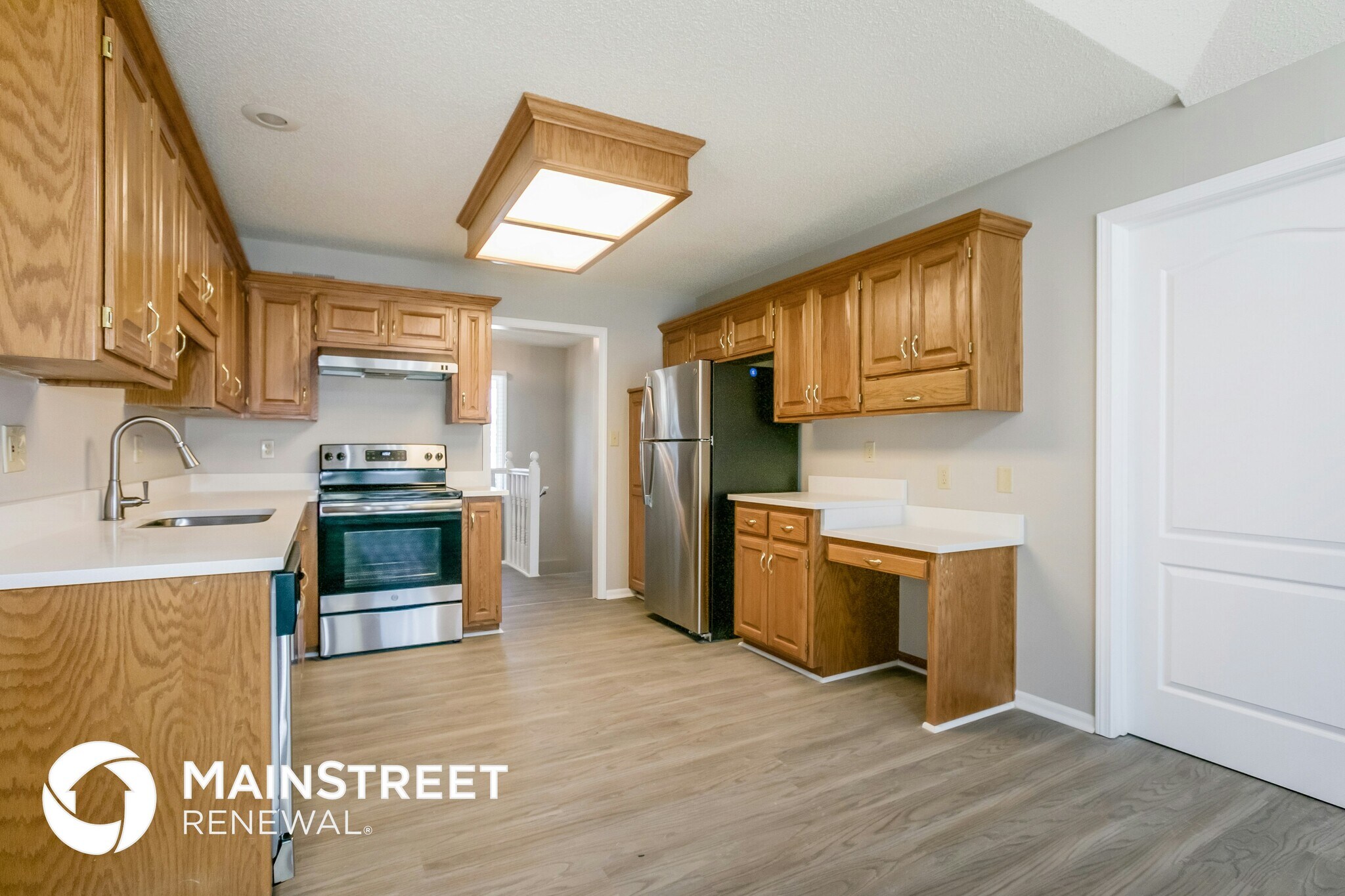 Building Photo - 613 SE Ashton Dr