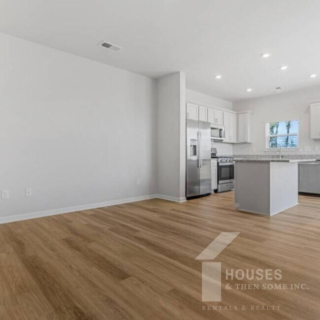 Building Photo - 100 Randwick Ln