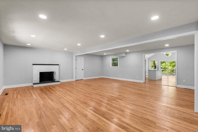Building Photo - 14906 Dunstan Ln