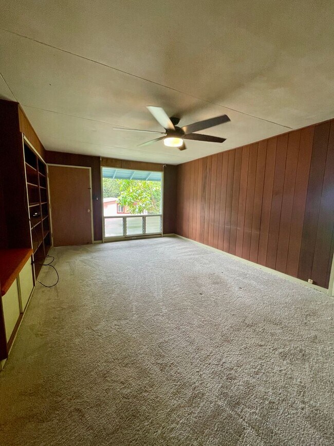 Building Photo - 3606 Halekipa Pl