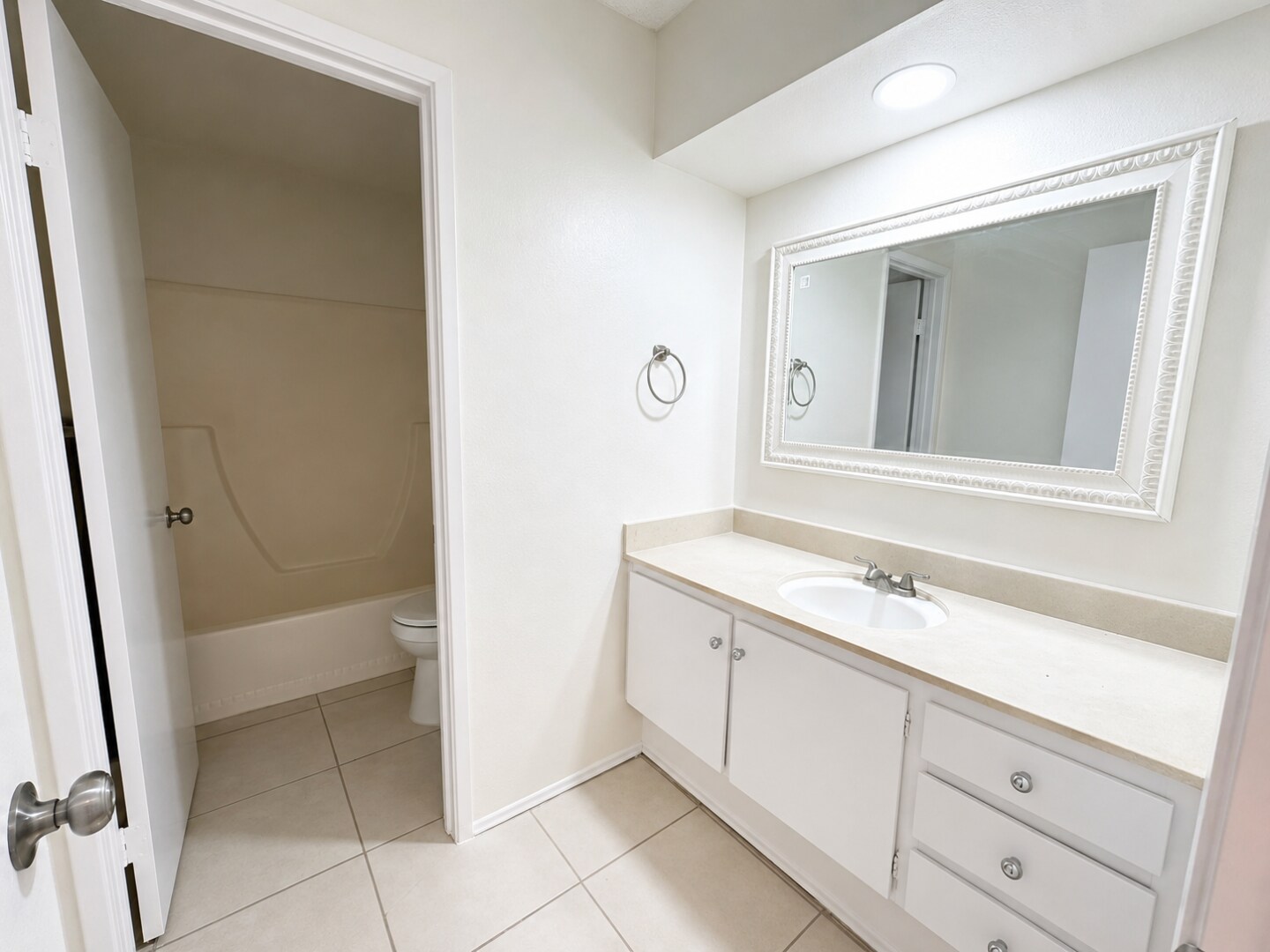 Building Photo - 6337 Caminito Andreta