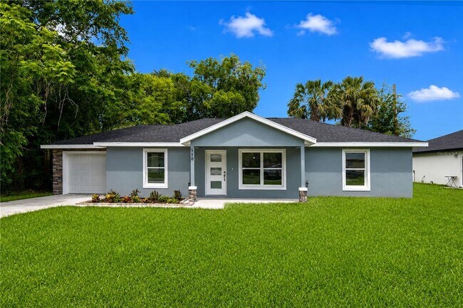 Building Photo - 510 SW 15th Ave