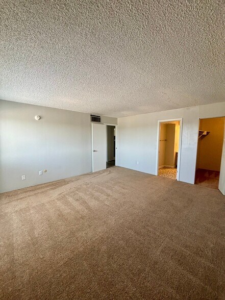 Building Photo - 1400 Millersport Hwy