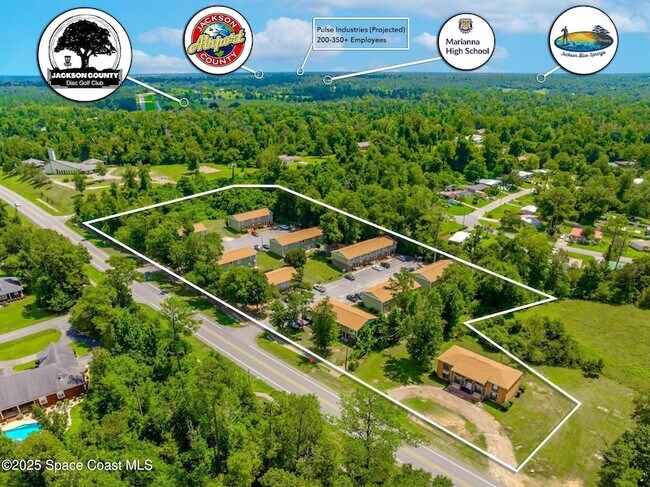 Building Photo - 4442 Dorothy Dr