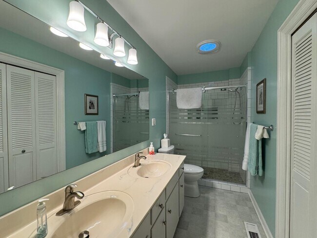 Building Photo - 4 St Andrews Way