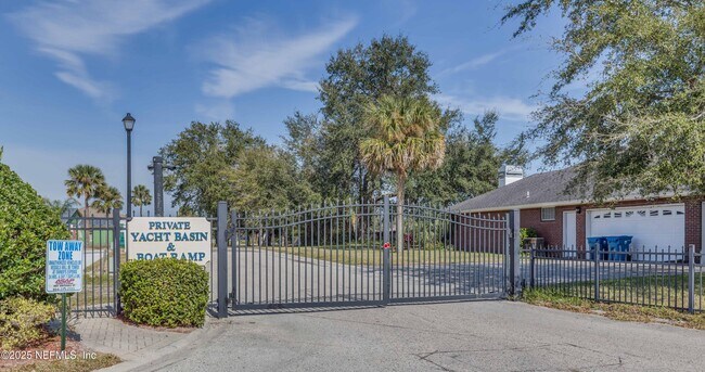 Building Photo - 4786 Yacht Ct