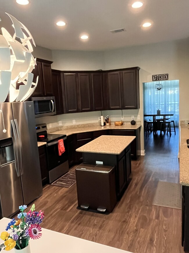 Building Photo - 4004 Millwright Way