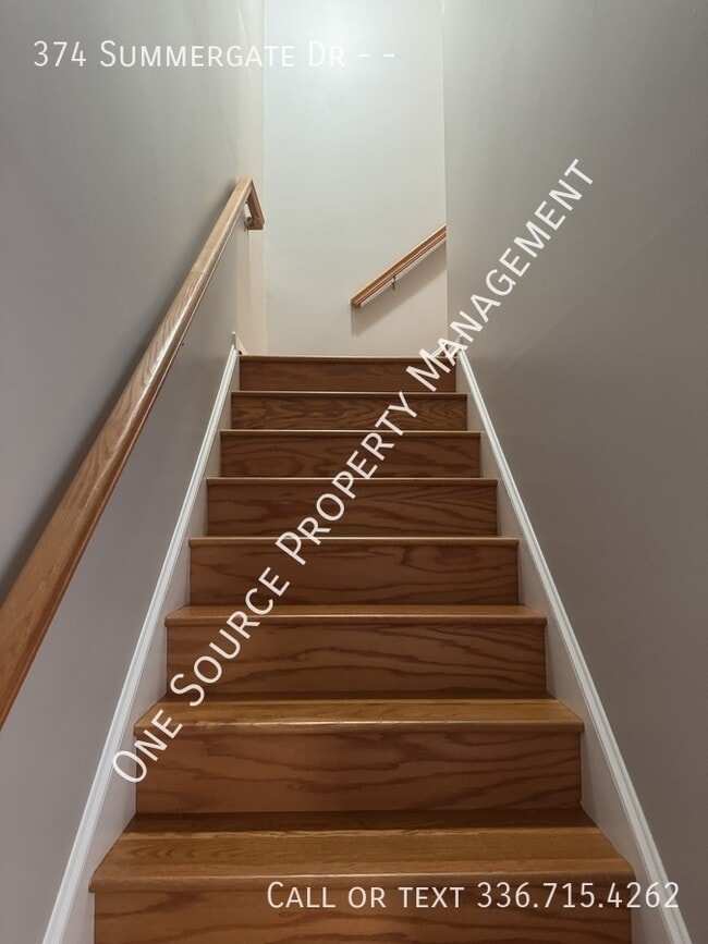 Building Photo - 374 Summergate Dr