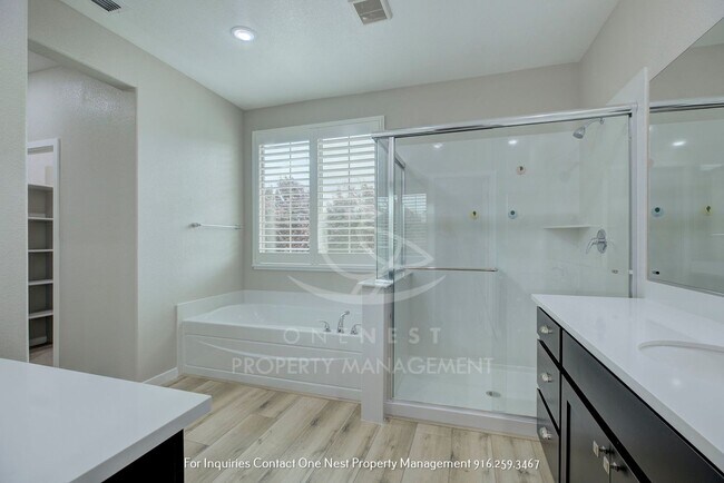 Building Photo - Brand new-4 bedroom, loft, 3 bathroom - Li...