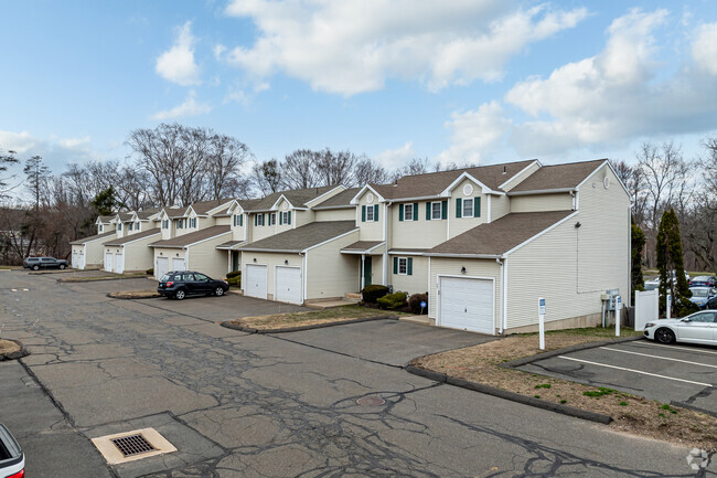 Primary Photo - Rivers Edge Apartments