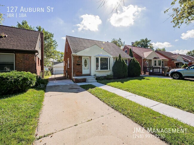 Building Photo - 127 Auburn St