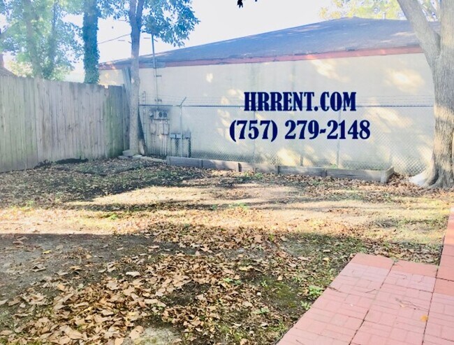 Building Photo - Charming Renovated 3 Bedroom 1 Bath Single Family Home located in the Fairmount area of Norfolk, VA!