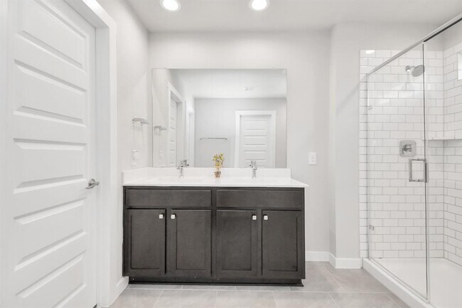 Building Photo - 7431 Teton Creek Trace