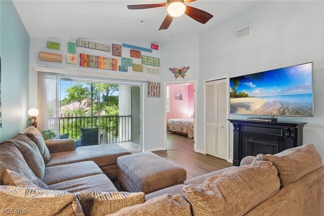 Building Photo - 15430 Bellamar Cir