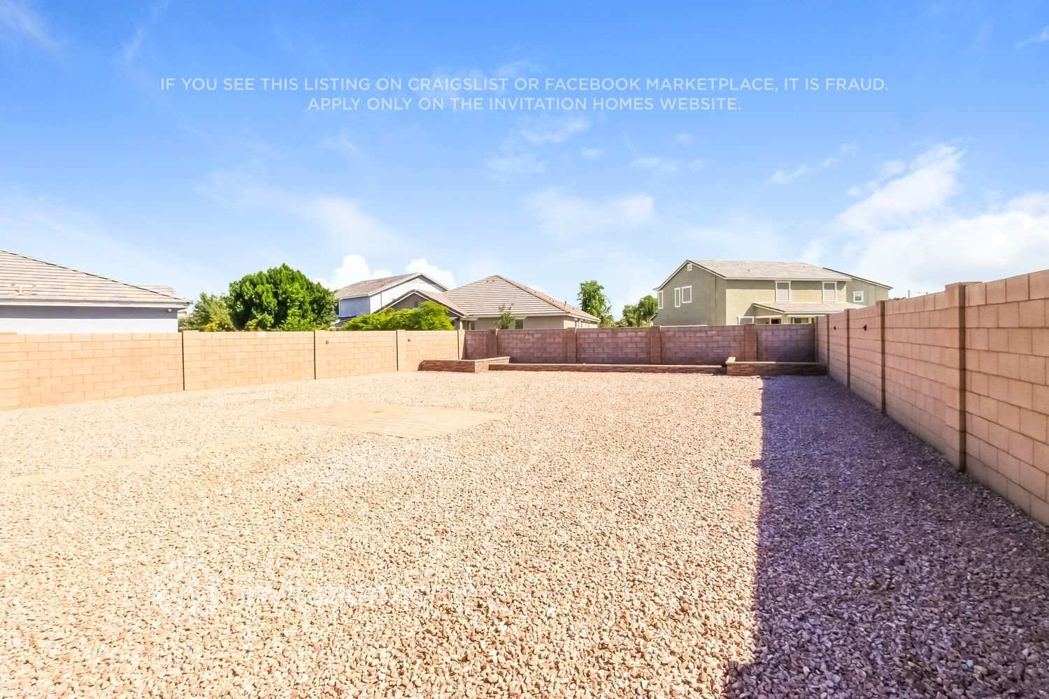 Building Photo - 3361 N Los Alamos