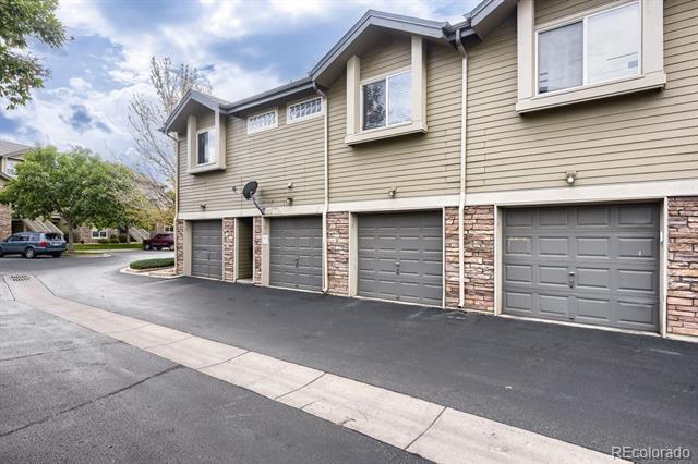 Building Photo - 3231 S Waco Ct