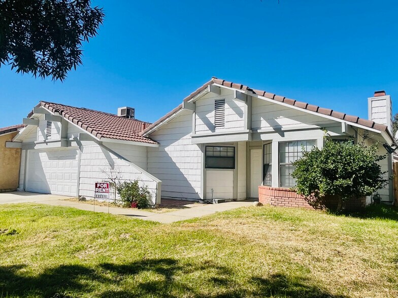 Primary Photo - 42933 Guyman Ave