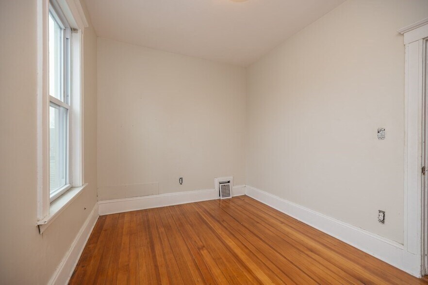 Building Photo - 339 Allston St