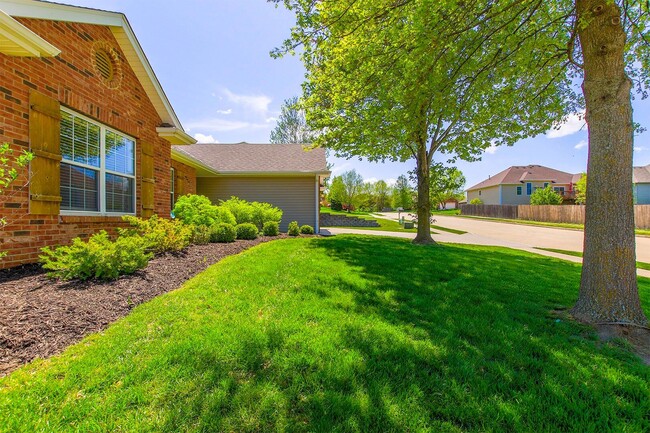 Building Photo - Charming 3 Bedroom/2 Bath in Mill Creek Manor with Spacious Garage