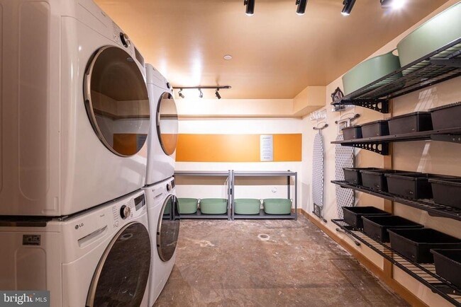 Building Photo - 2021 4th St NW