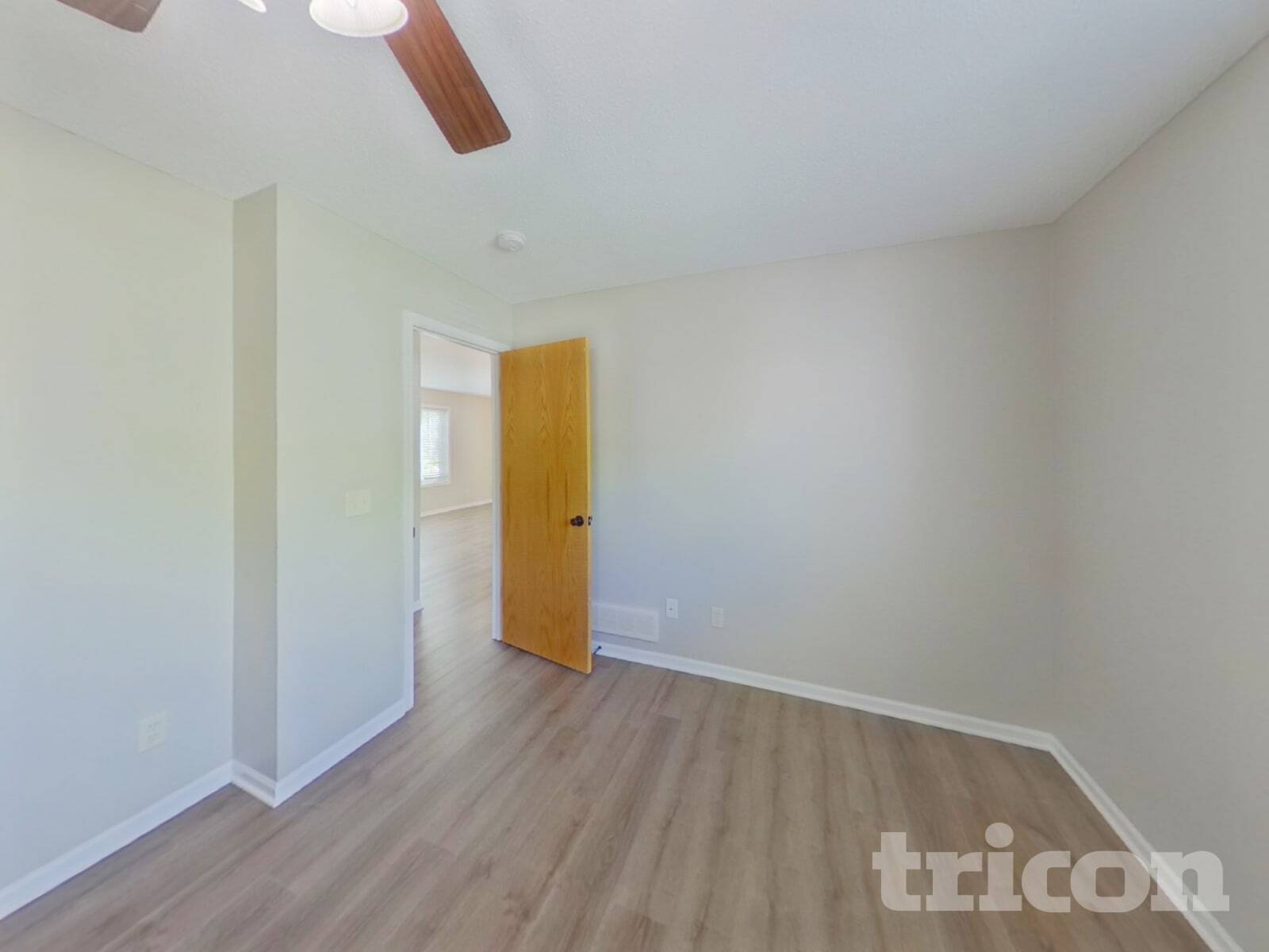 Building Photo - 407 Wagon Wheel Cir