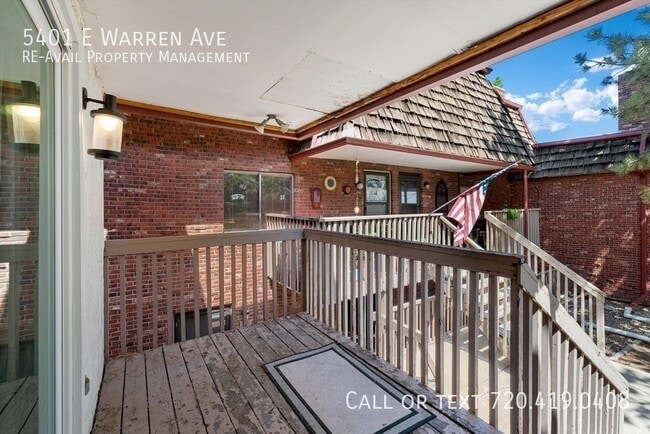 Building Photo - 5401 E Warren Ave