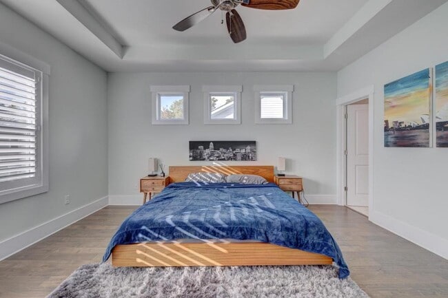 Building Photo - 1817 Bungalow Row