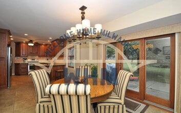 Building Photo - 1920 Fairhaven Blvd