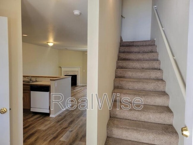 Building Photo - 2080 NE Chanel Ct