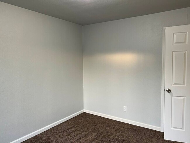 Building Photo - brid01*