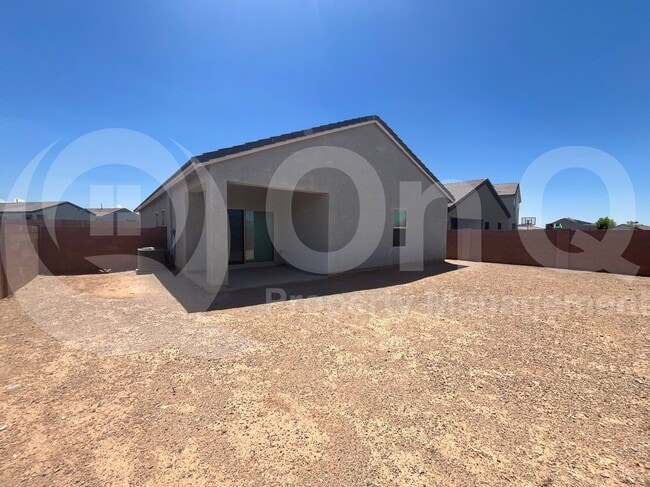 Building Photo - 12885 E Russo Dr