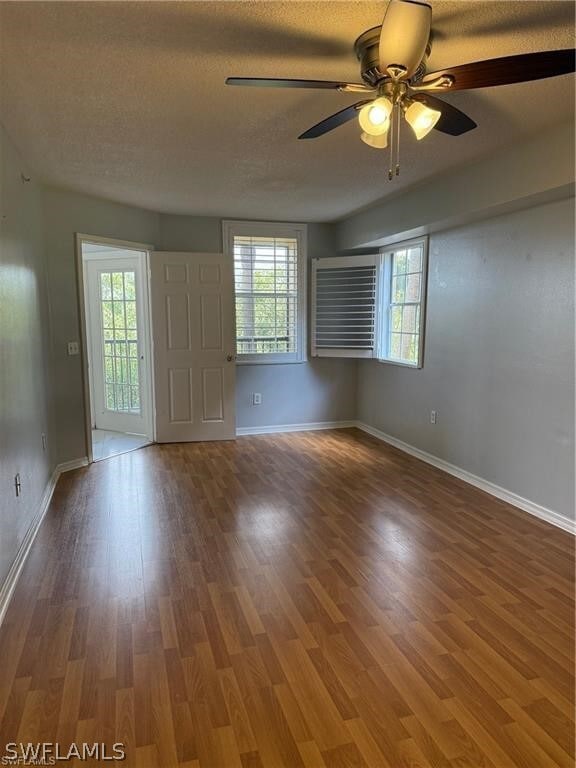 Building Photo - 8635 River Homes Lane