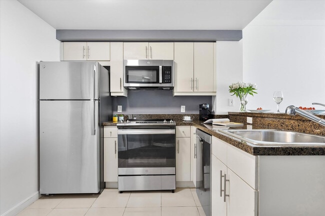 Building Photo - 2889 McFarlane Rd