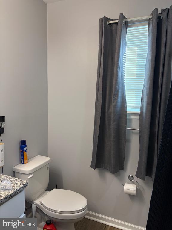 Building Photo - 35 Maynard Dr